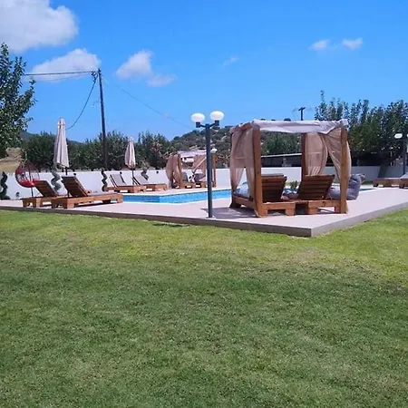 Elli S Onar Apartament *